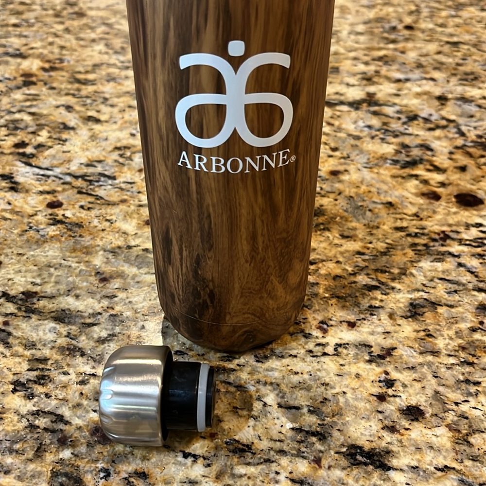 Arbonne insulated drink container - Picture 4 of 4